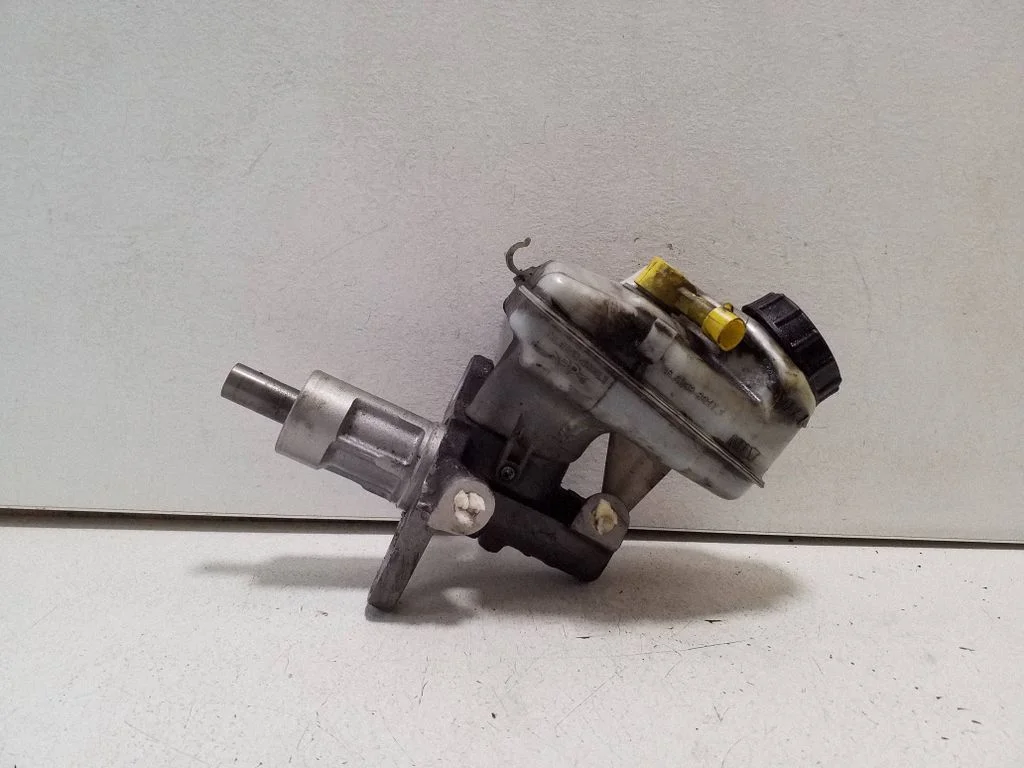 Master brake cylinder 06933380181