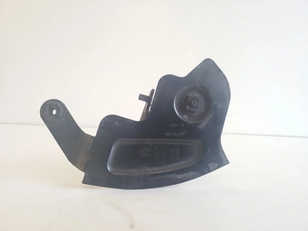 Front brake disc dust cover plate 98136416 – Opel Vivaro (2019-)