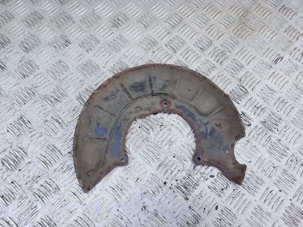 Front brake disc dust cover plate – Seat Leon (1P) (2005-2012), right