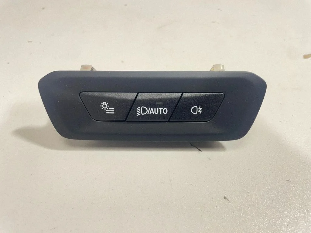 Light switch 5A71544