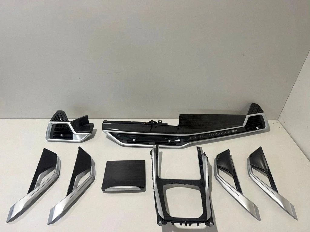 Dashboard glove box trim 9621120 – BMW X6 G06 (2019-)