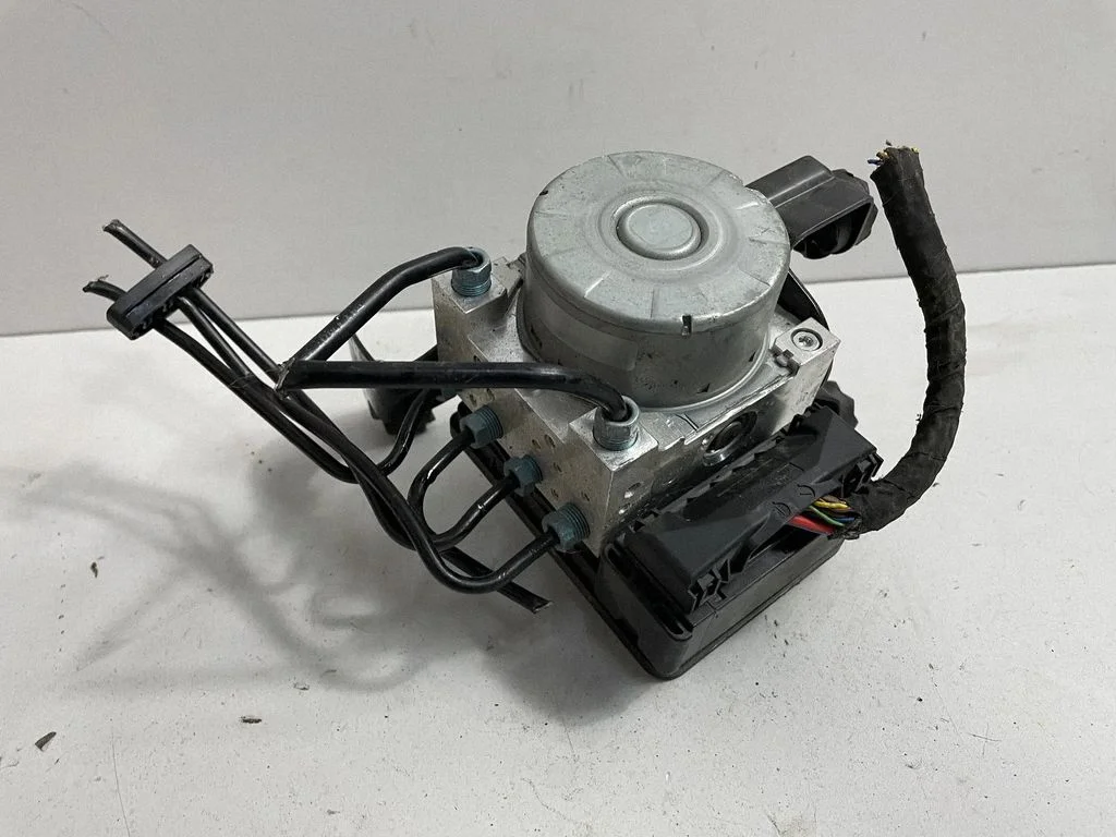 ABS bloks – BMW 3. sērija F30 F35 F31 (2012-2018)