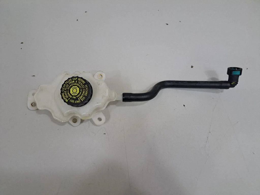 Brake fluid reservoir 5A01A48 – BMW iX1 (2022-)