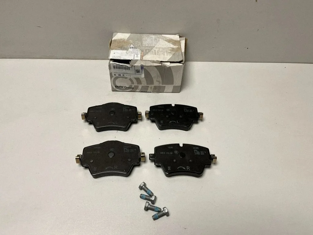 Piduriklotsid (esimesed) – BMW 1-seeria F40 (2019-2023)
