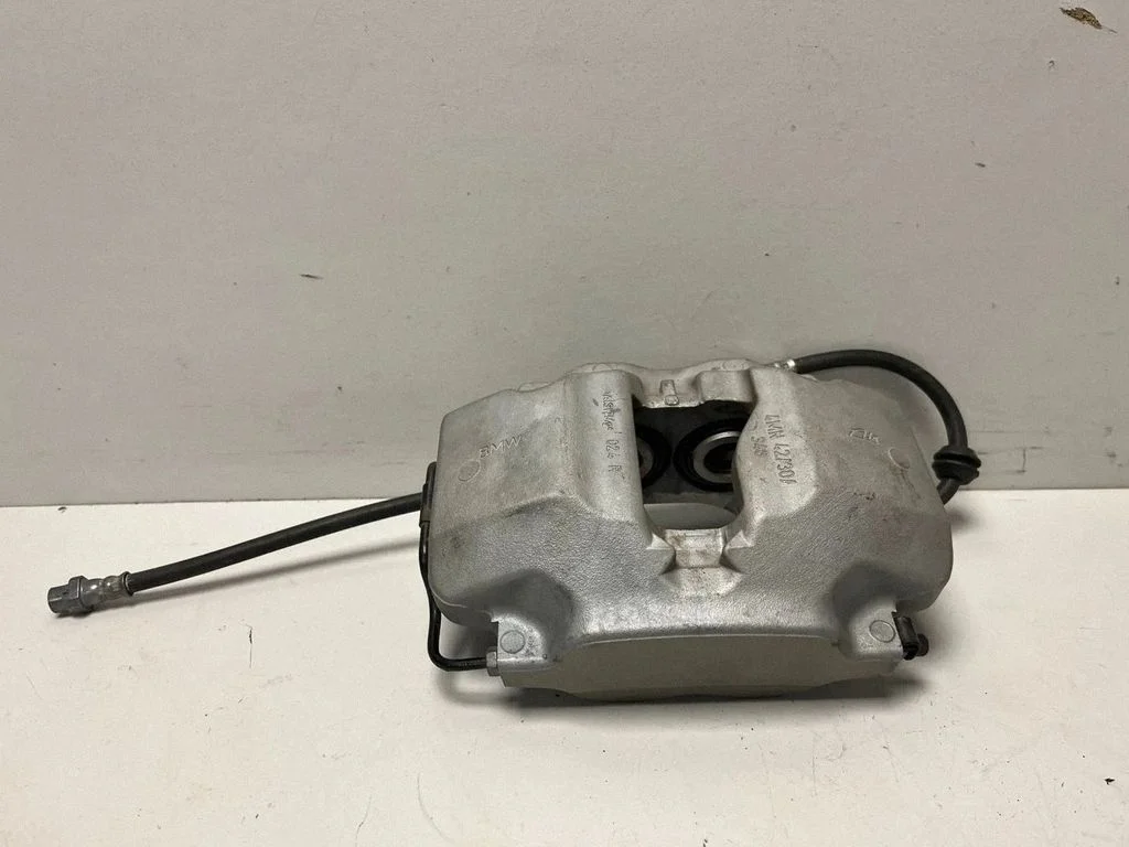 Front brake caliper 6885839