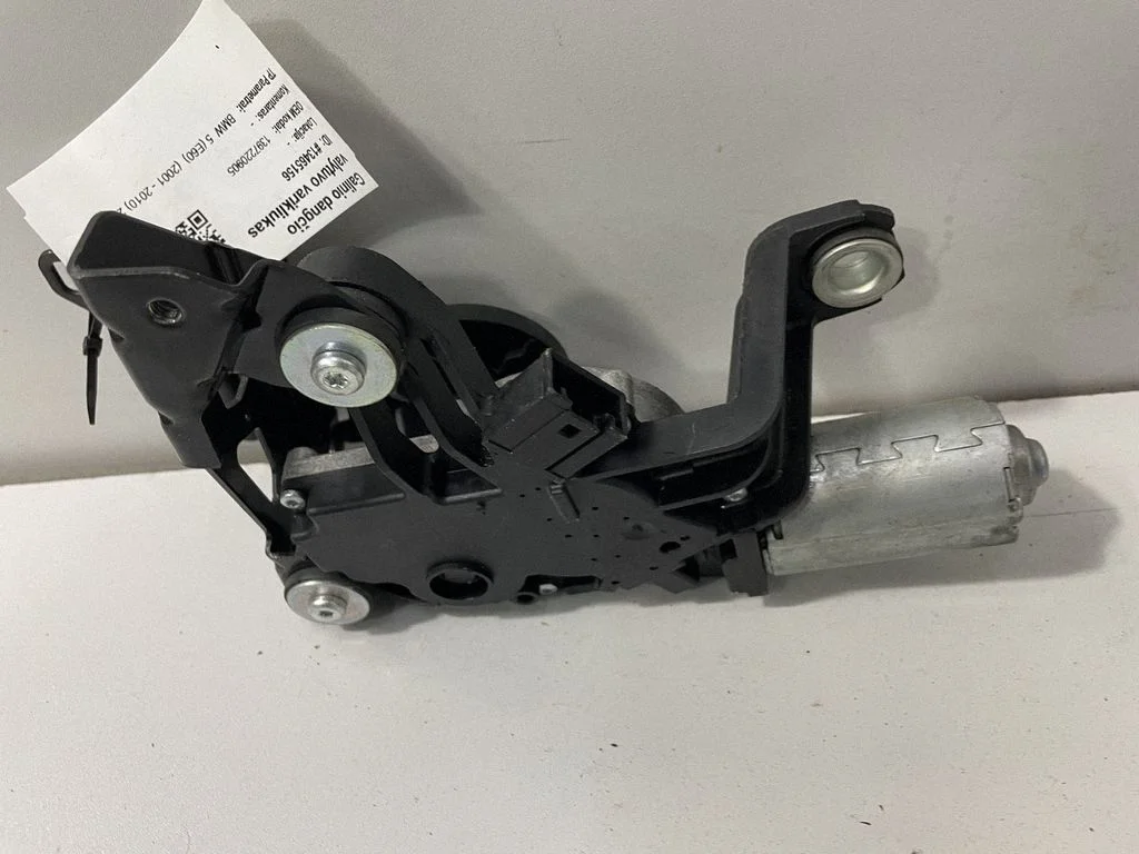 Rear window wiper motor – BMW 5 Series E60 E61 (2004-2010)