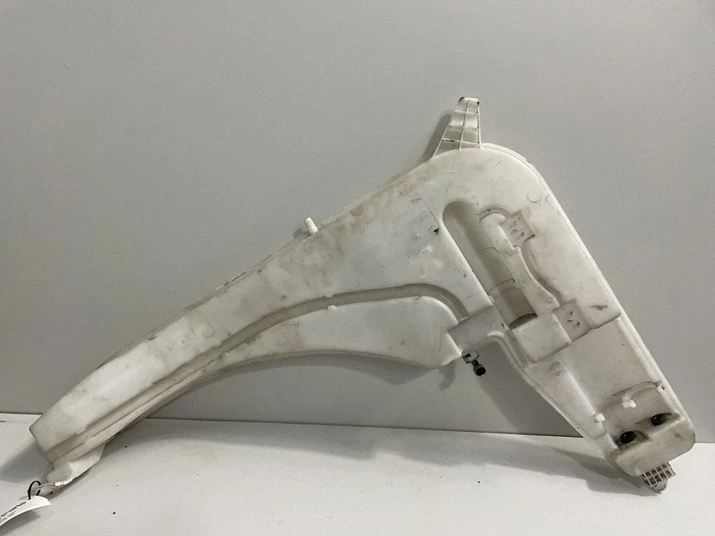 Windshield washer fluid reservoir/tank – BMW X3 F25 (2010-2017)