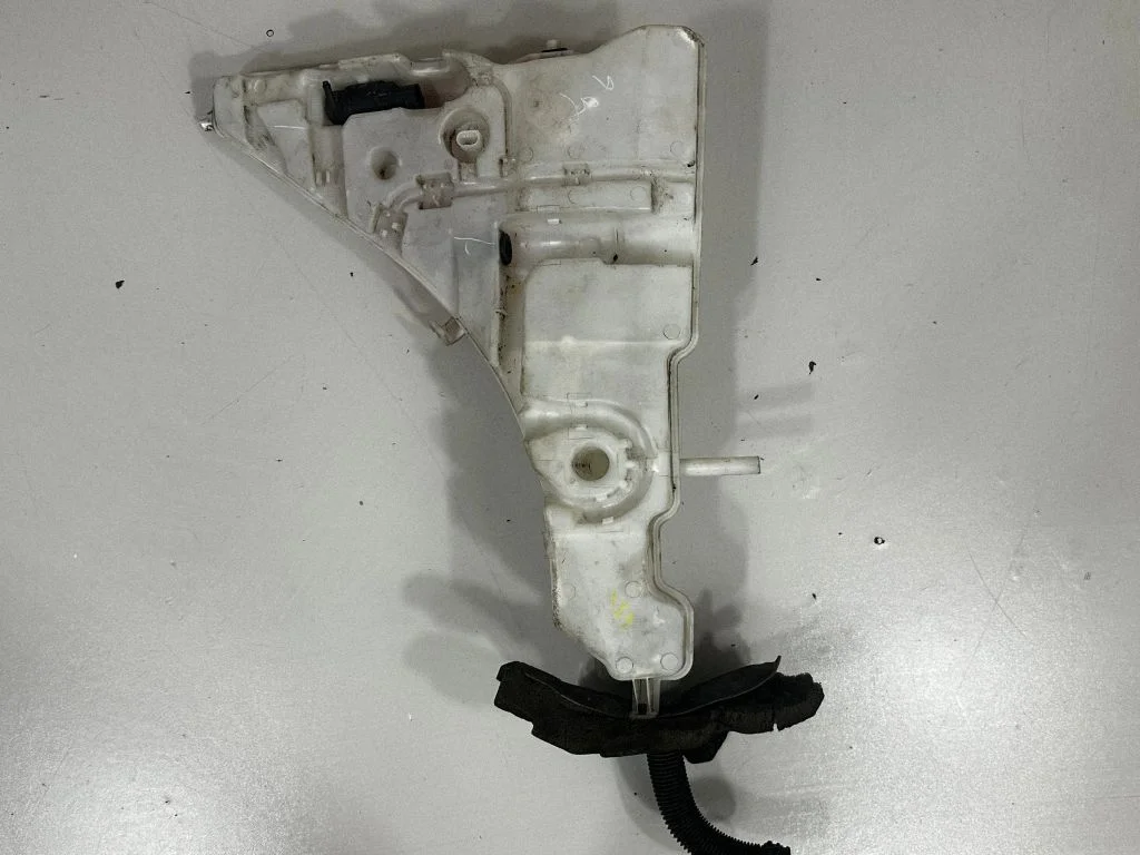 Windshield washer fluid reservoir/tank 7292425 – BMW X6 F16 (2014-2017)