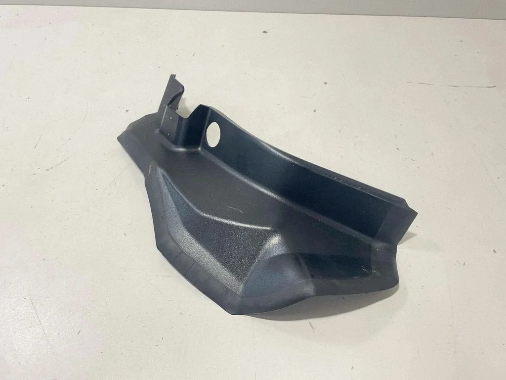 Rear/tail light trim molding 7442299 – BMW X6 G06 (2019-)