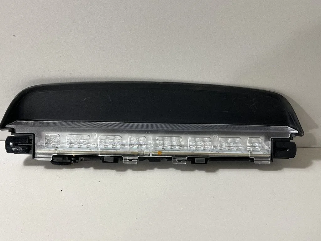 Third/center stoplight – BMW 5 Series G30 G31 G38 (2016-)