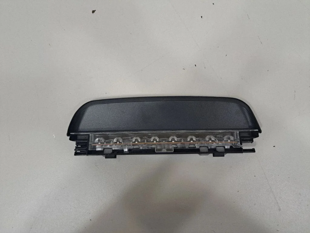 Papildu stopgaismas lukturis – BMW 4. sērija F32 F33 (2013-2020)