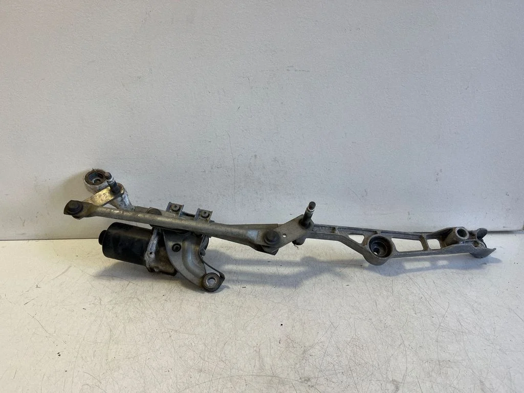 Front wiper linkage and motor W000051186