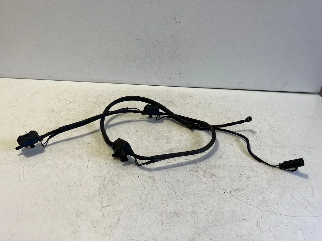 Windshield washer spray nozzle 7289921