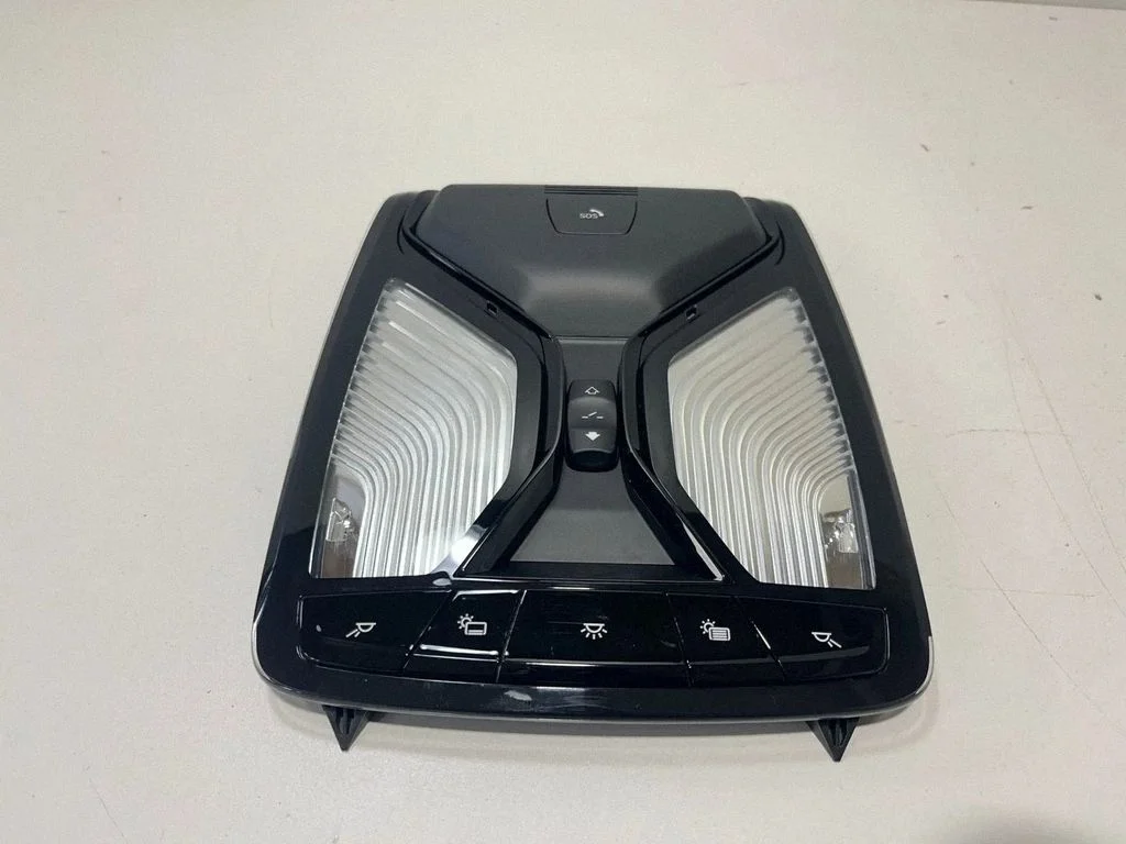 Esiistmete valgustustuli 5B32496 – BMW X7 G07 (2018-)