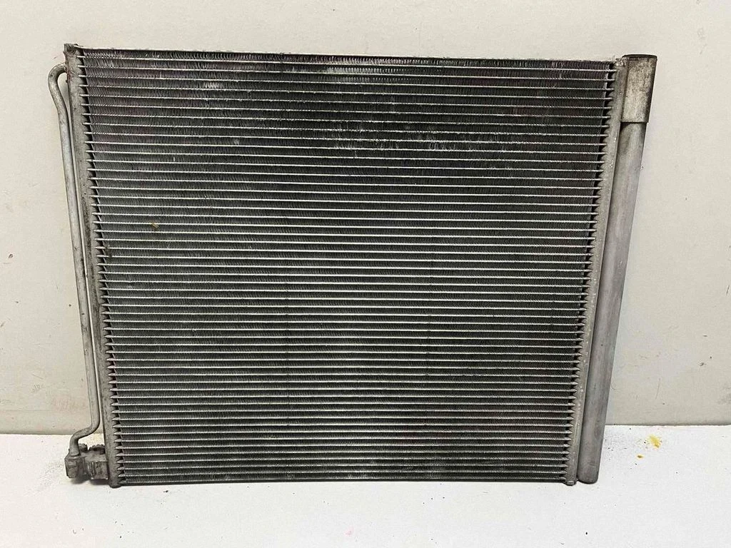 Kliimaseadme jahutusradiaator (kondensaator) 9166098
