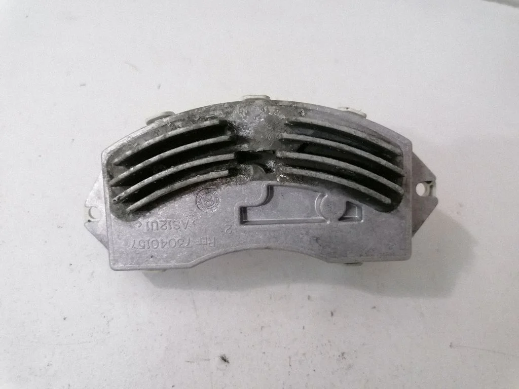 Krāsniņas ventilatora rezistors (reostats)