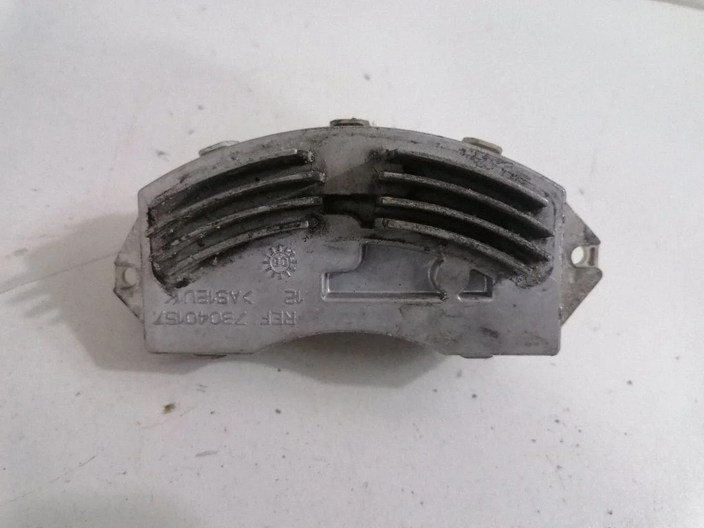 Krāsniņas ventilatora rezistors (reostats)