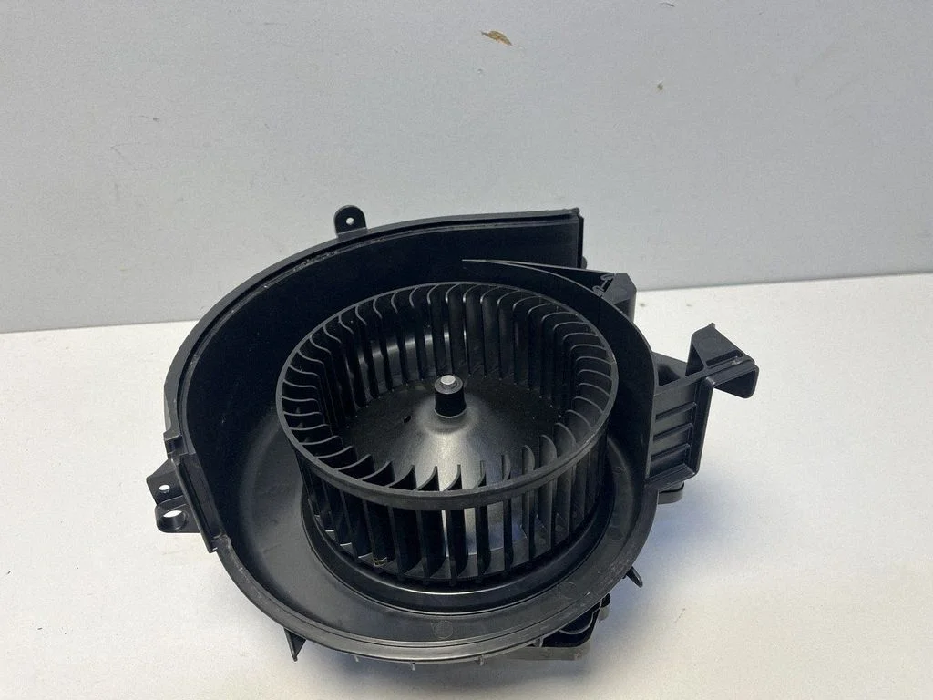 Krāsniņas ventilators/pūtējs 9382862