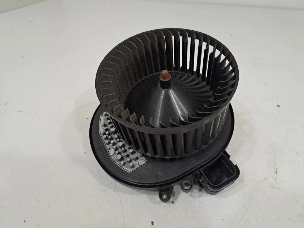 Krāsniņas ventilators/pūtējs 9350396