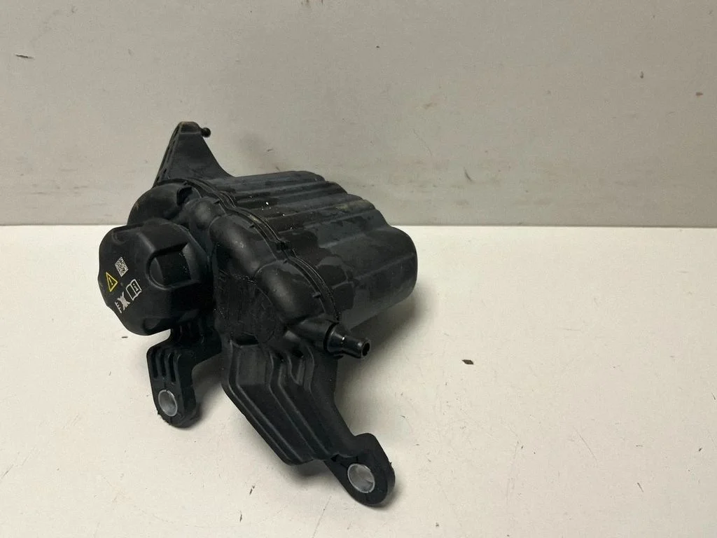 Coolant expansion tank/reservoir 5A5CA09