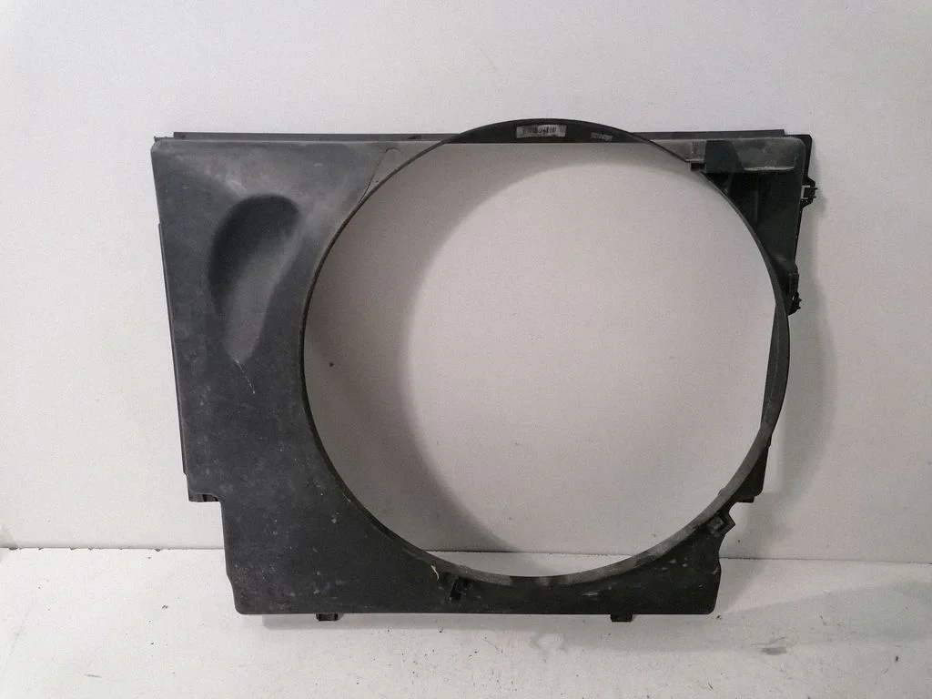 Radiator cooling fan shroud – BMW 7 Series E65 E66 (2001-2008)