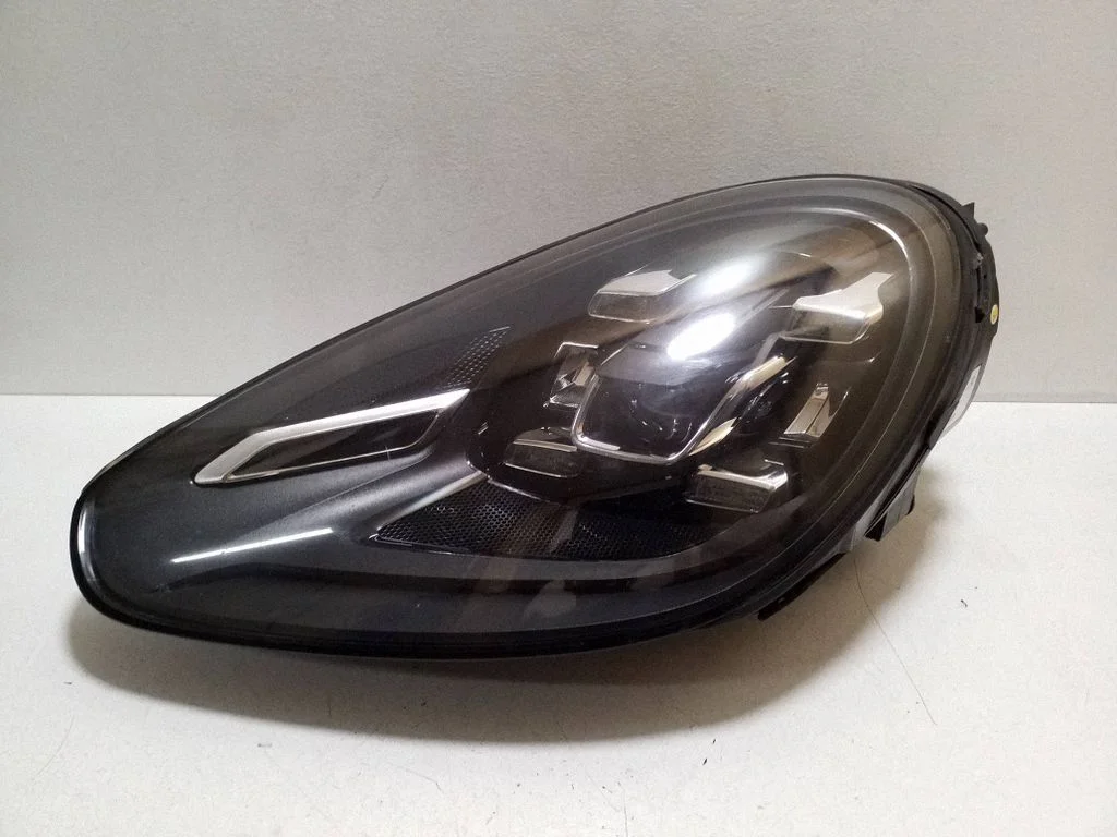Headlight/headlamp 7P5941035J