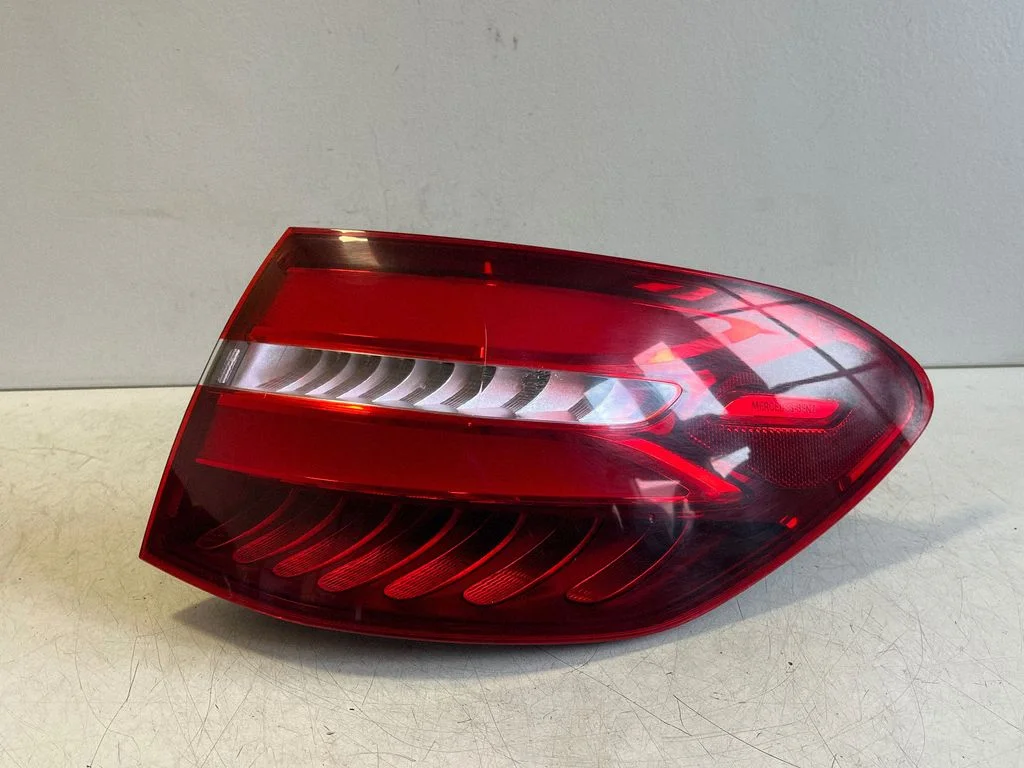 Rear/tail lights A2539061000