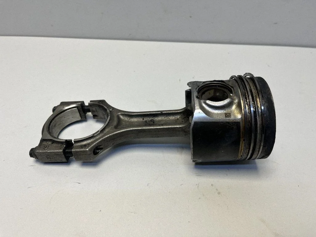 Piston