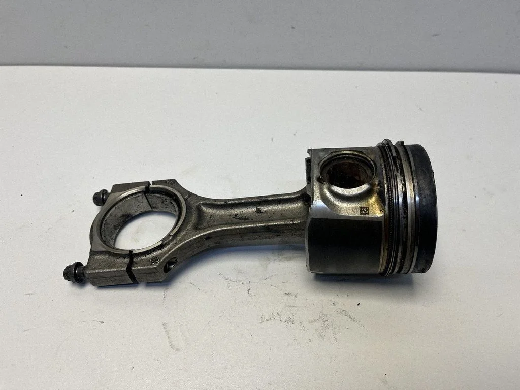 Piston