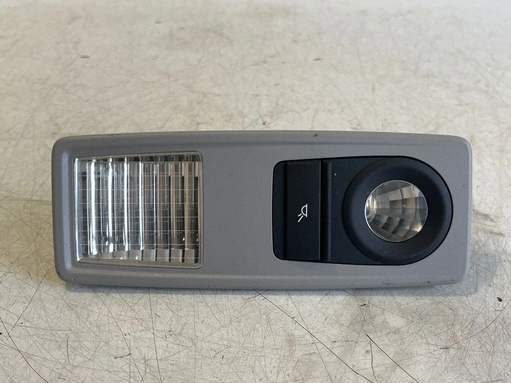 Tagaistmete valgustustuli – BMW X3 F25 (2010-2017)