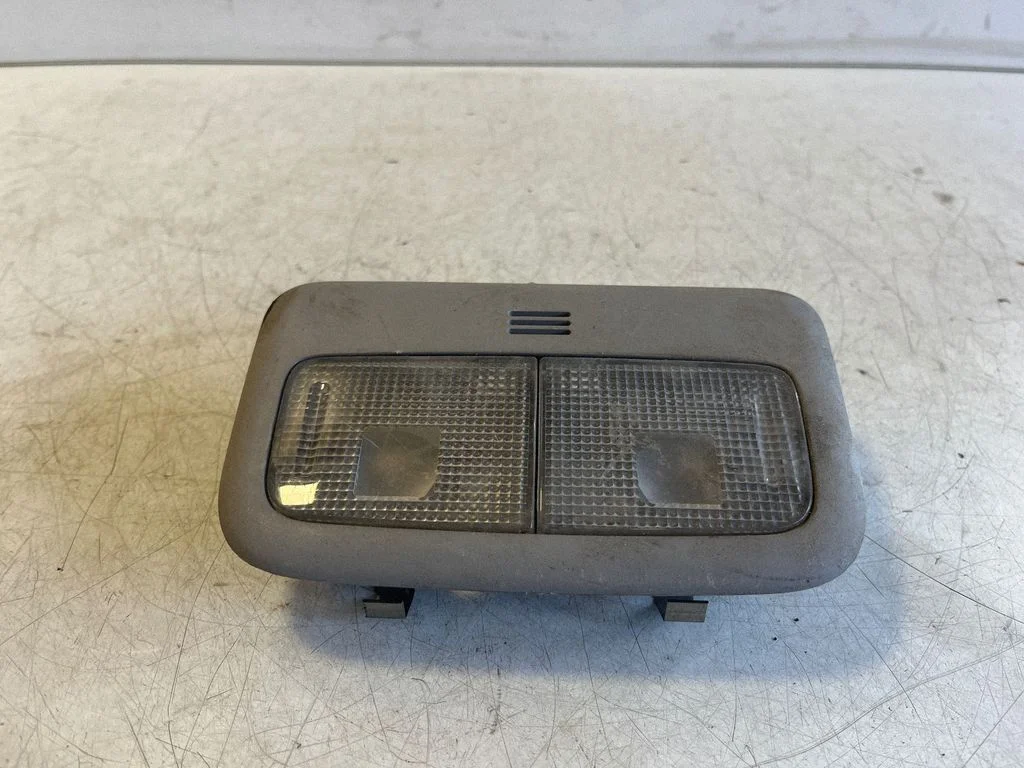 Front seat light – Toyota Yaris (2006-2011)