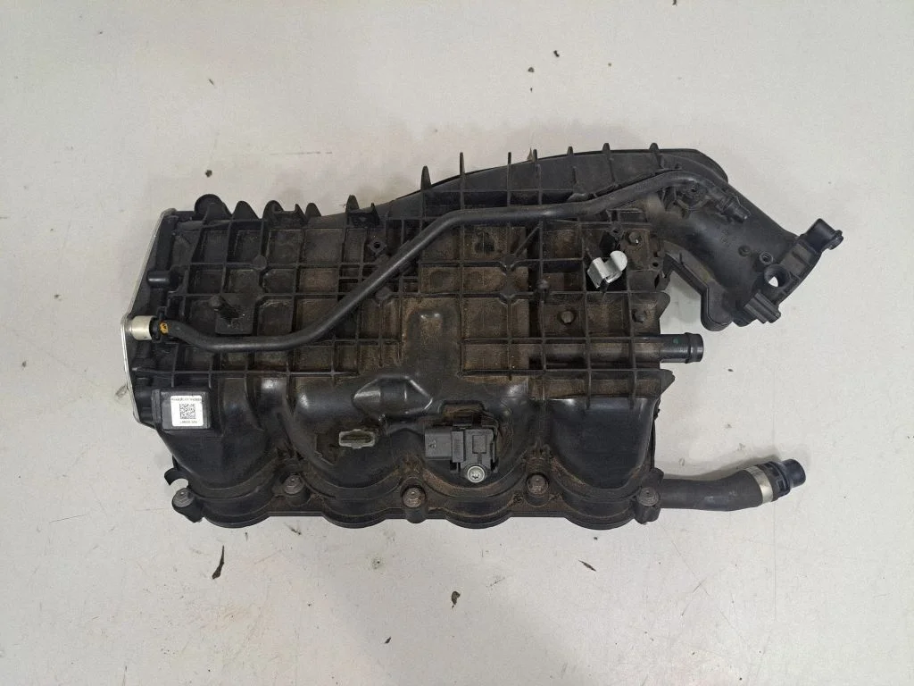 Sisselaskekollektor – BMW 2-seeria F22 F23 (2017-)