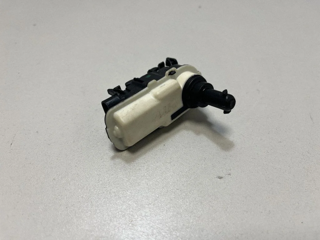 Fuel tank cap lock 9447698