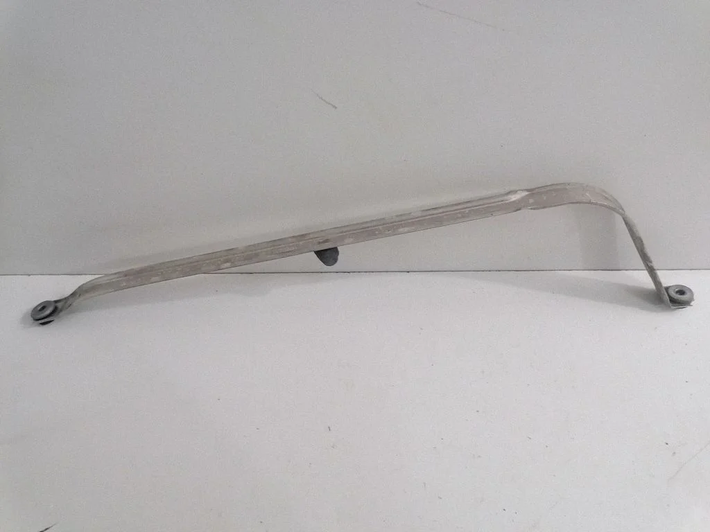 Fuel tank mounting bracket – BMW 5 Series G30 G31 G38 (2016-)