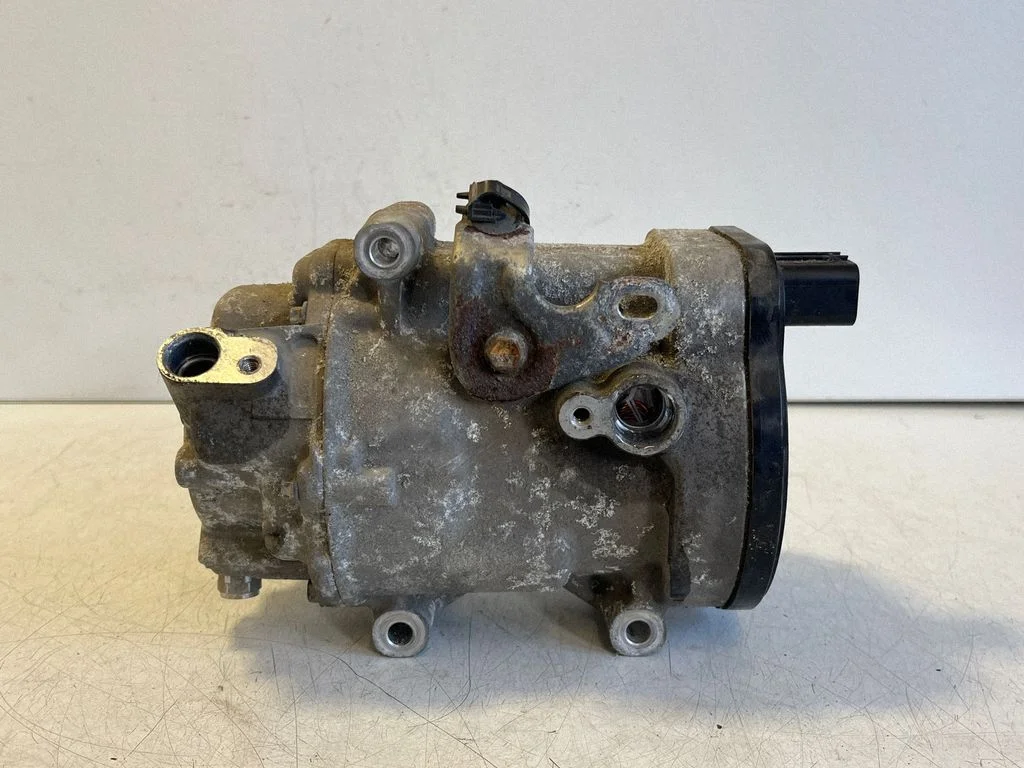 Air conditioning (A/C) compressor (pump) 0424001201