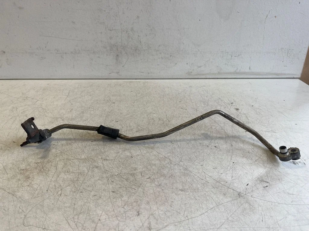 Air conditioning (A/C) pipe/hose MF446250