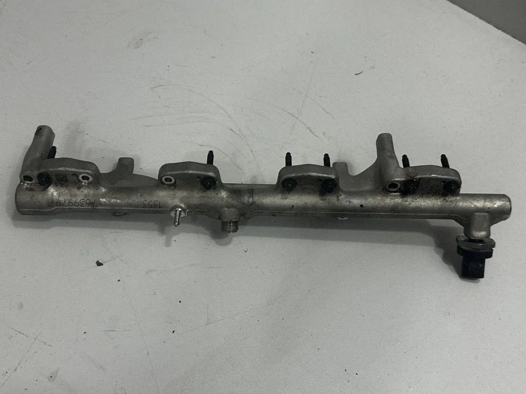 Fuel main line pipe – BMW 5 Series G30 G31 G38 (2016-)