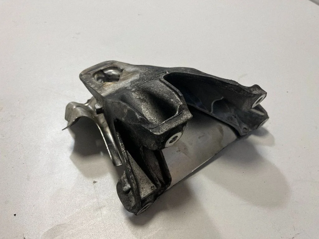 Wspornik silnika – BMW X5 F15 (2013-2017)