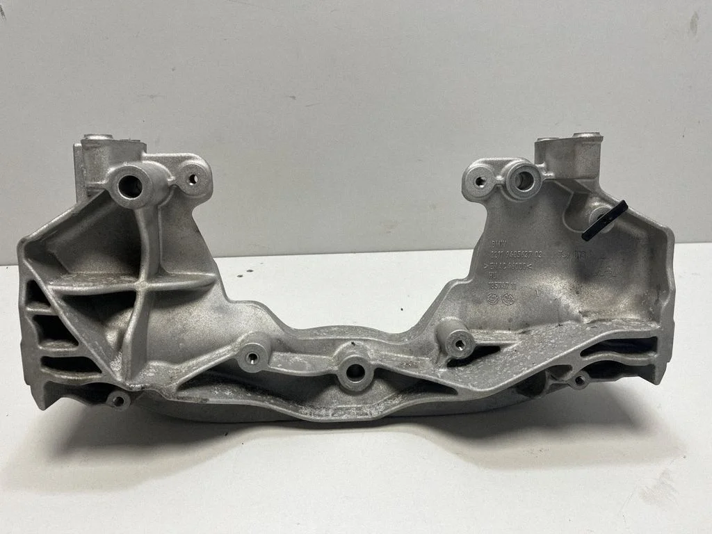 Engine mounting bracket 9485637