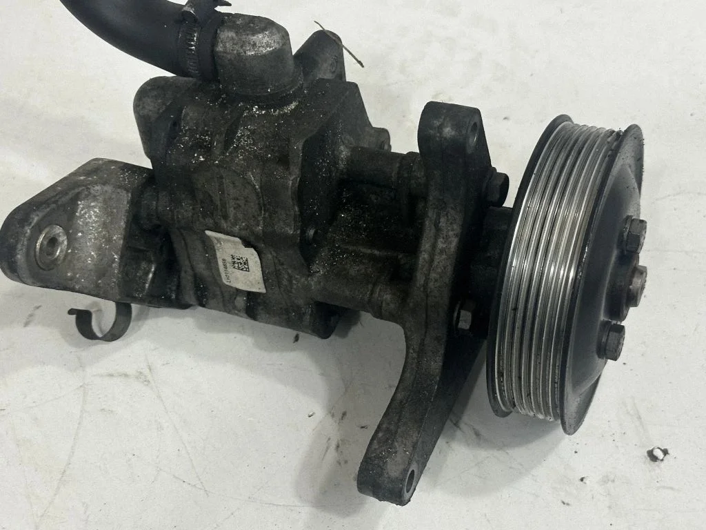 Power steering pump – BMW X5 E70 (2006-2013)