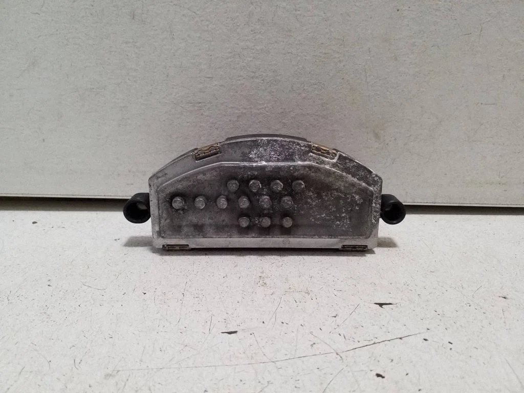 Heater blower motor/fan resistor 5HL01126652