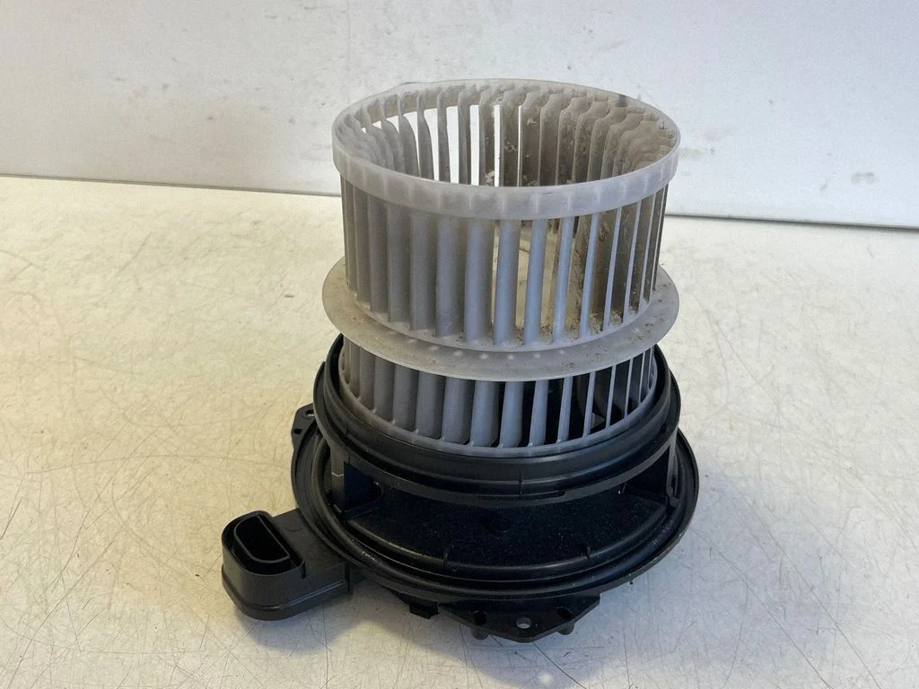 Heater fan/blower 5274T1