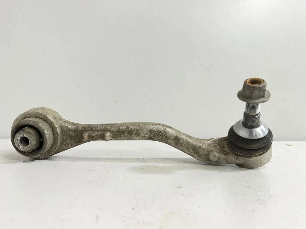 Front lower control arm/wishbone 8837894