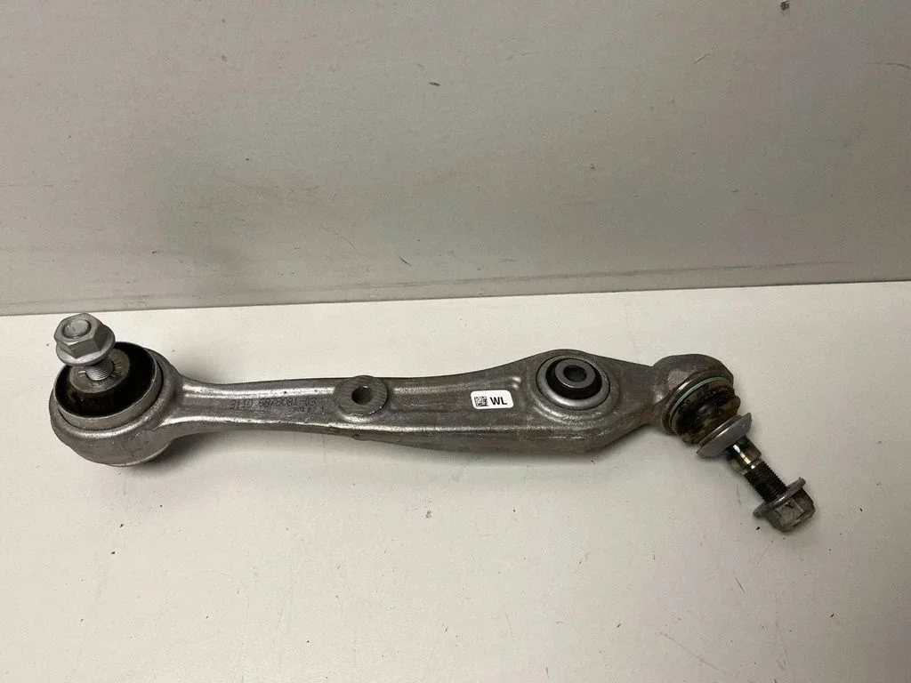 Front lower control arm/wishbone 6878081