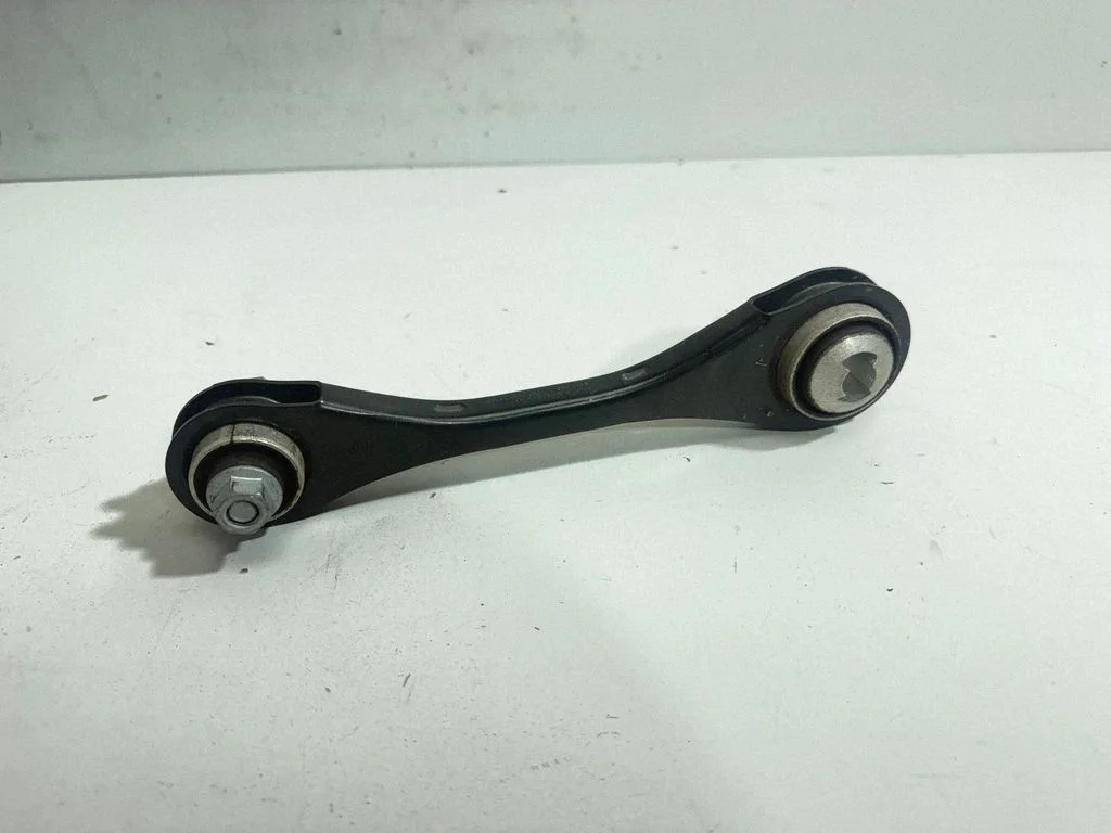 Tagumine ülemine õõtshoob 6878631