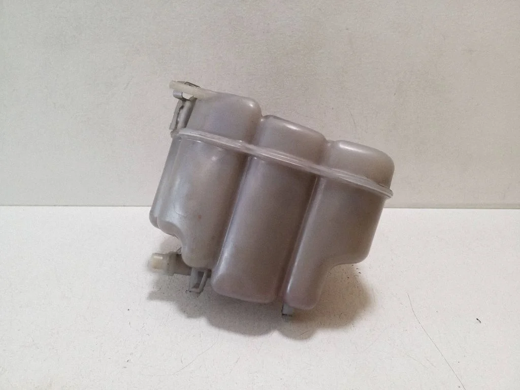 Coolant expansion tank/reservoir 7P0121407B