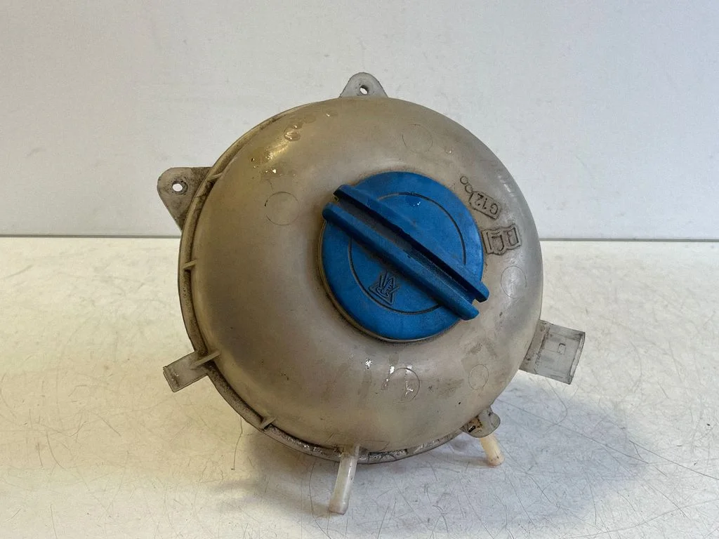 Coolant expansion tank/reservoir – Volkswagen Transporter - Caravelle T5 (2003-2015)