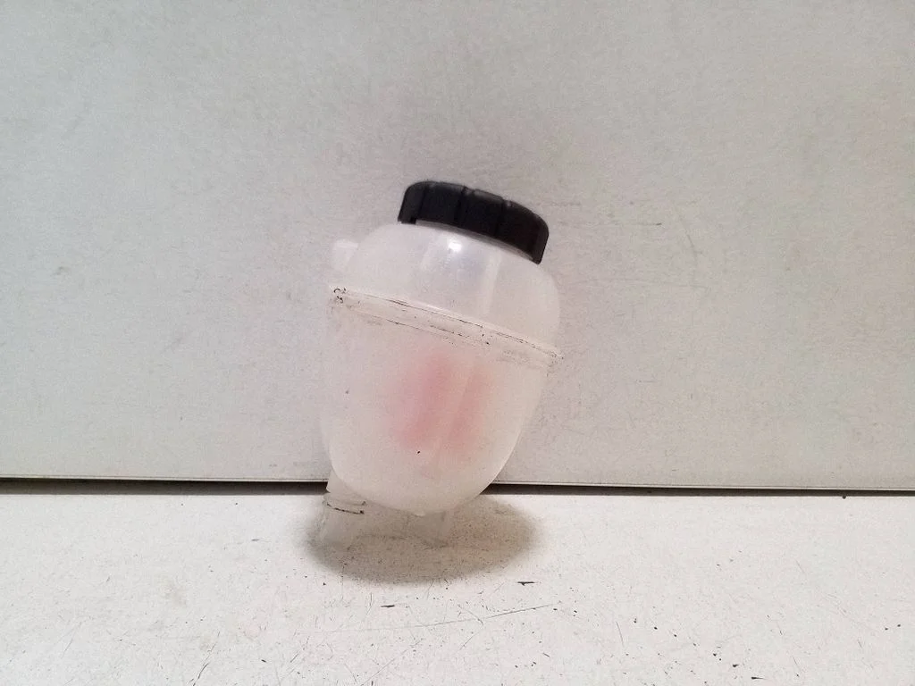 Coolant expansion tank/reservoir – Mercedes-Benz EQC (2019-)