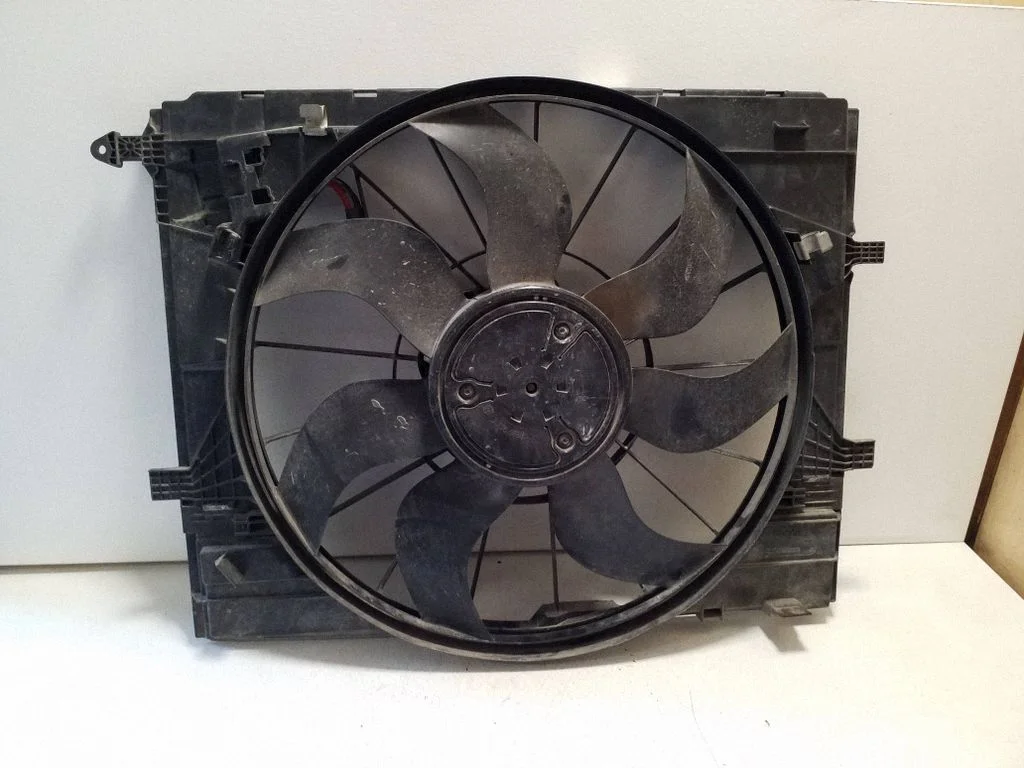 Radiator cooling fan shroud A0999063802