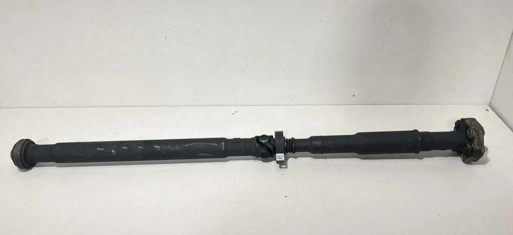 Middle center prop shaft 8854387 – BMW X7 G07 (2018-)